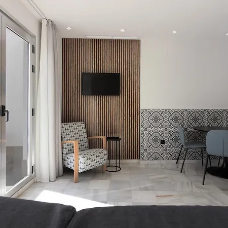 La Milagrosa Otel 2*